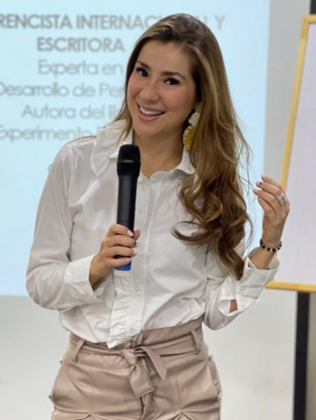 Anakarina Santiago